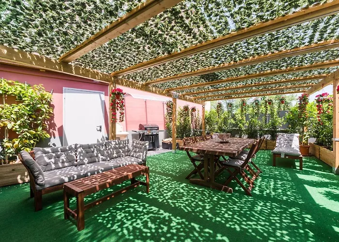 The Garden Regency